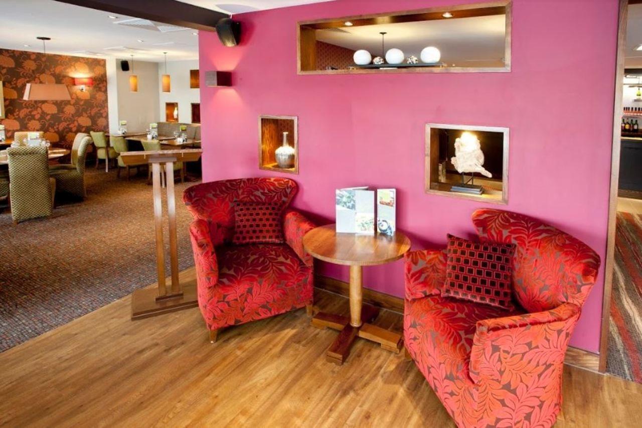 Premier Inn Inverness Centre - River Ness מראה חיצוני תמונה