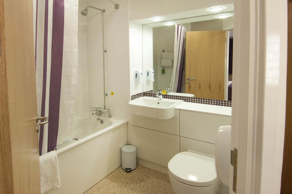 Premier Inn Inverness Centre - River Ness חדר תמונה