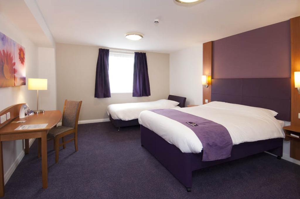 Premier Inn Inverness Centre - River Ness חדר תמונה