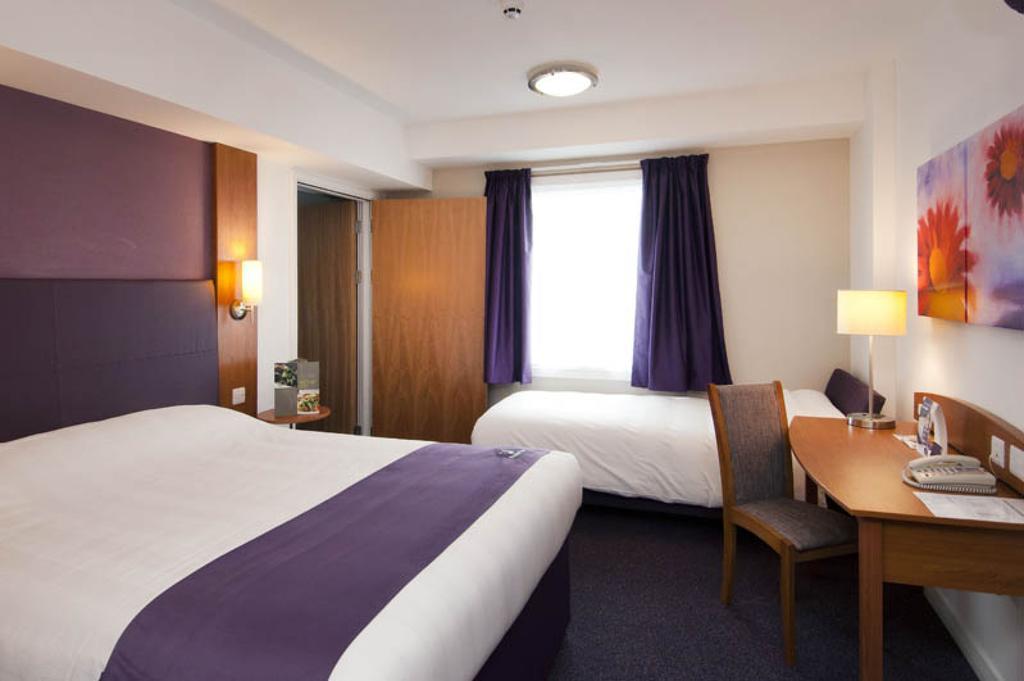 Premier Inn Inverness Centre - River Ness חדר תמונה