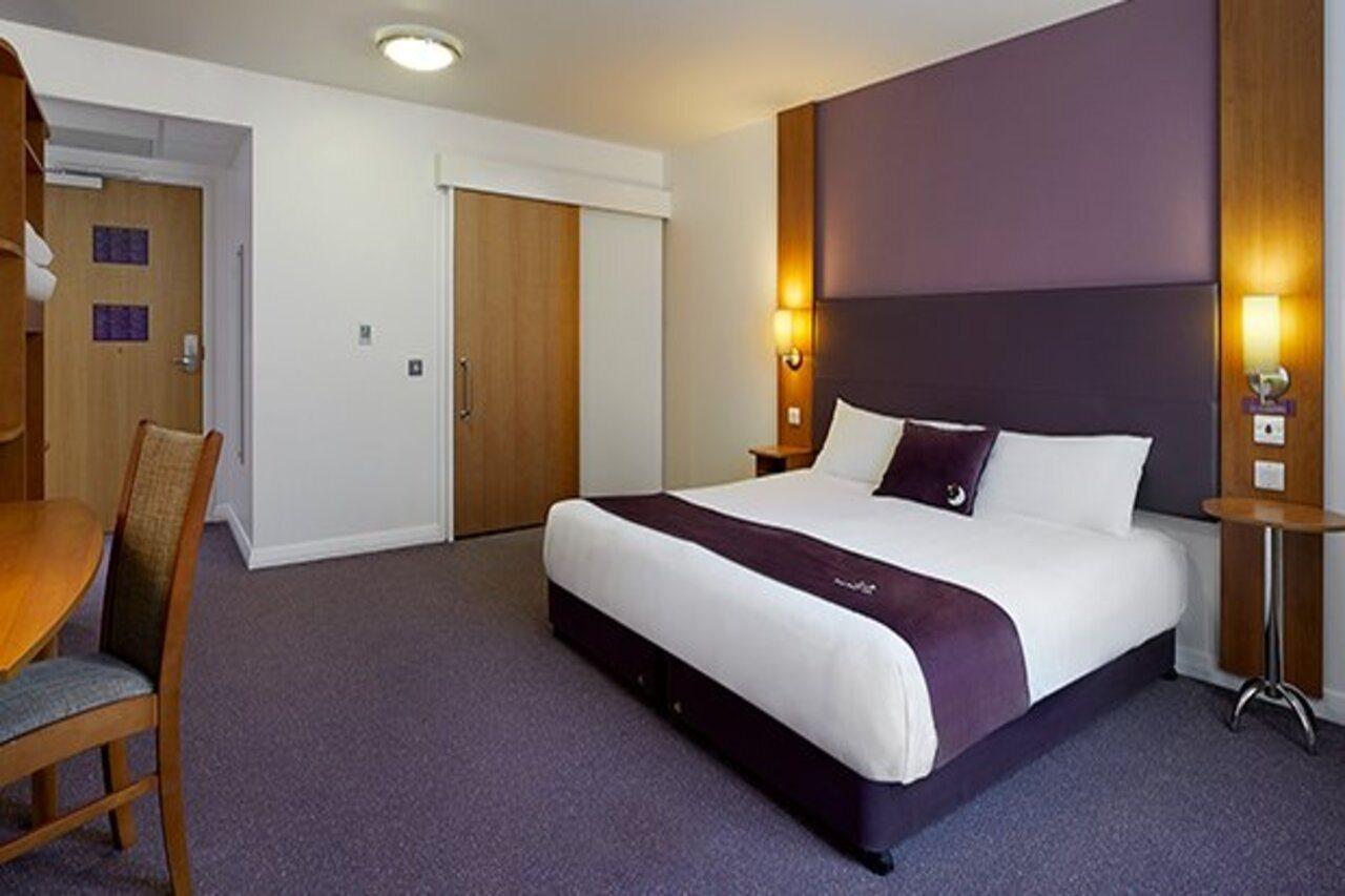 Premier Inn Inverness Centre - River Ness מראה חיצוני תמונה