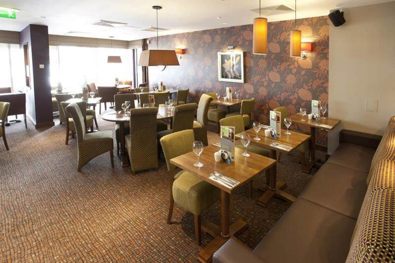 Premier Inn Inverness Centre - River Ness מראה חיצוני תמונה