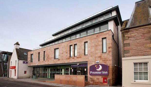 Premier Inn Inverness Centre - River Ness מראה חיצוני תמונה