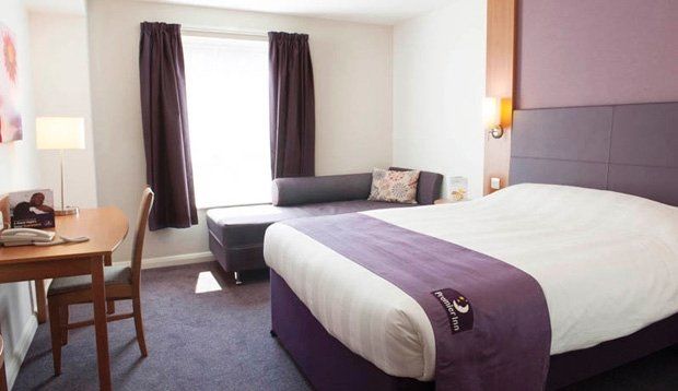 Premier Inn Inverness Centre - River Ness מראה חיצוני תמונה